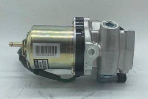 Toyota Avensis Verso ABS-pumppu 44050-48320