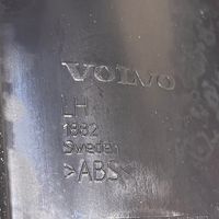 Volvo V70 Copertura del rivestimento del sottoporta posteriore 1882