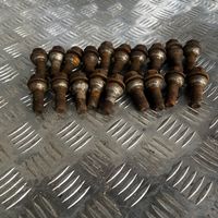 Volvo XC70 Nuts/bolts 