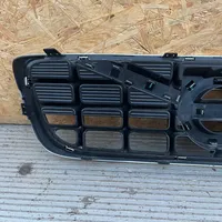 Volvo V70 Grille calandre supérieure de pare-chocs avant 31333689