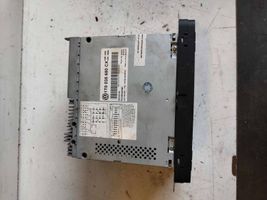 Volkswagen PASSAT B7 Panel radia 1T0035680