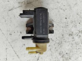 Volvo V40 Support de filtre à huile 70163303