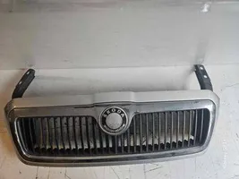 Skoda Octavia Mk1 (1U) Grotelės viršutinės 1U0853651L