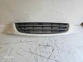 Toyota Avensis T220 Etupuskurin ylempi jäähdytinsäleikkö 5311105030