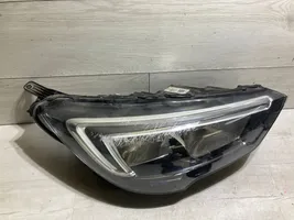 Opel Crossland X Lampa przednia 65197000023