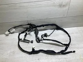 Renault Clio V Arnés de cableado de la puerta trasera/maletero 240515768R