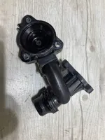 BMW X2 F39 Boîtier de thermostat / thermostat 4127170