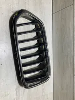 BMW X2 F39 Maskownica / Grill / Atrapa górna chłodnicy 7424778