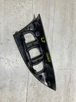 Nissan Juke I F15 Rivestimento pulsantiera finestrino della portiera anteriore 809611k113a