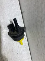 Renault Clio V Sensor de presión de combustible 2599