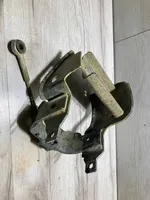 Mitsubishi Pajero Gearbox mounting bracket 