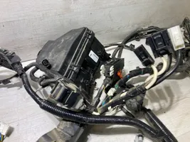 Toyota Yaris Faisceau de câblage pour moteur 821150uj60b