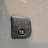 Jeep Grand Cherokee Takaluukun/tavaratilan luukun avauskytkin P04602751aa