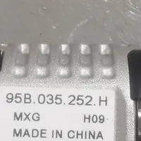 Porsche Macan USB socket connector 95B035252H