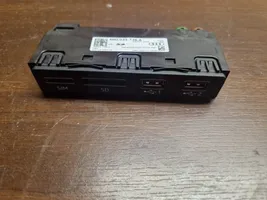 Audi A4 S4 B9 8W USB-pistokeliitin 4N0035736A