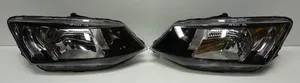 Skoda Fabia Mk3 (NJ) Lot de 2 lampes frontales / phare 6V1941016C