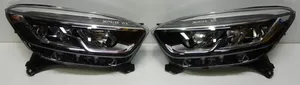 Renault Captur Lampy przednie / Komplet 260606092