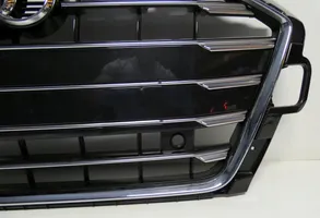 Audi A4 S4 B9 Griglia superiore del radiatore paraurti anteriore 8W0853651DF