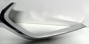 Mazda 3 III Grille calandre supérieure de pare-chocs avant SH01-13330