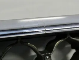 Nissan Figaro Grille calandre supérieure de pare-chocs avant 62310-37B00