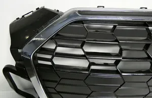 Audi A5 Maskownica / Grill / Atrapa górna chłodnicy 8W6853651BE