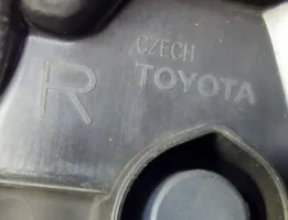 Toyota Yaris Priekinių žibintų komplektas 789674541