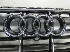 Audi Q7 4M Grotelės viršutinės 4M0853651AJ