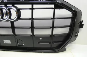 Audi Q8 Maskownica / Grill / Atrapa górna chłodnicy 4M8853651A