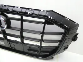 Audi Q8 Maskownica / Grill / Atrapa górna chłodnicy 4M8853651A