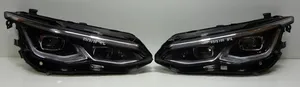 Volkswagen Golf VIII Lot de 2 lampes frontales / phare 5H1941035