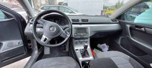 Volkswagen PASSAT B7 Traverse de tableau de bord 