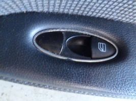 Mercedes-Benz E W211 Set di rivestimento del pannello della portiera 