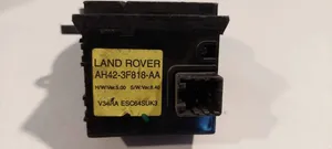 Land Rover Freelander 2 - LR2 Etupysäköintitutkan anturin pidike (PDC) AH42-3F818-AA