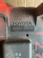 Toyota Avensis T270 Pavarų dėžės valdymo blokas 8953020430