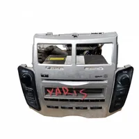 Toyota Yaris Unità principale autoradio/CD/DVD/GPS 861200D200