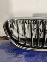 BMW 6 F12 F13 Maskownica / Grill / Atrapa górna chłodnicy 51137212850