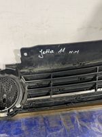 Volkswagen Jetta VI Grille de calandre avant 5C6853653