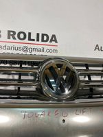 Volkswagen Touareg I Griglia anteriore 7L6853651