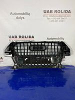 Audi Q3 8U Maskownica / Grill / Atrapa górna chłodnicy 8U0853653A