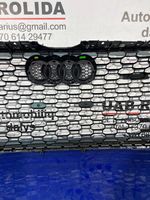 Audi RS5 Grotelės viršutinės 8W6853651