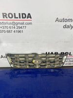 Hyundai Accent Grille calandre supérieure de pare-chocs avant 8636125620