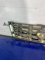 Hyundai Accent Grille calandre supérieure de pare-chocs avant 8636125620