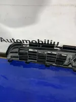 Mitsubishi ASX Etupuskurin ylempi jäähdytinsäleikkö 6402A318