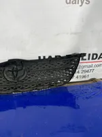 Toyota Corolla E120 E130 Grille calandre supérieure de pare-chocs avant 531111A480