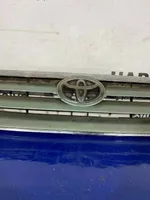 Toyota Avensis Verso Etupuskurin ylempi jäähdytinsäleikkö 5311144110