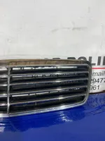 Mercedes-Benz CLK A208 C208 Grille calandre supérieure de pare-chocs avant A2088800085