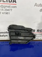 Volkswagen Touareg III Mascherina inferiore del paraurti anteriore 760853666C