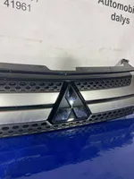 Mitsubishi Outlander Etupuskurin ylempi jäähdytinsäleikkö 7450B298