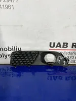 Volvo V70 Moldura/rejilla de la luz antiniebla delantera 30678640