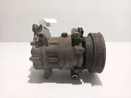 Renault Clio II Compressore aria condizionata (A/C) (pompa) 8200315744